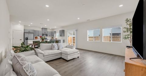 7672 Apex Place, Reno, NV 89506 Photo