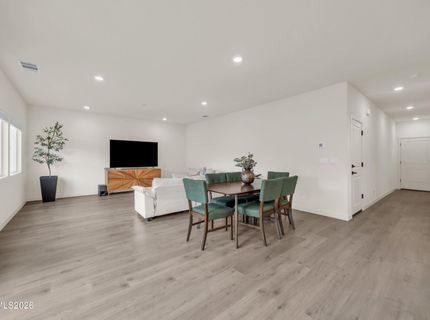 7672 Apex Place, Reno, NV 89506 Photo