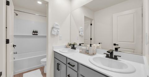 7672 Apex Place, Reno, NV 89506 Photo