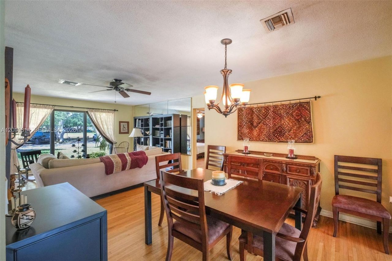 11400 NE 9th Ave , Biscayne Park, FL 33161 Photo