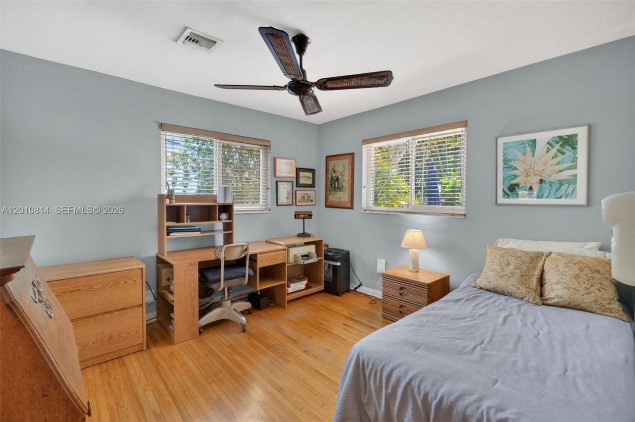 11400 NE 9th Ave , Biscayne Park, FL 33161 Photo