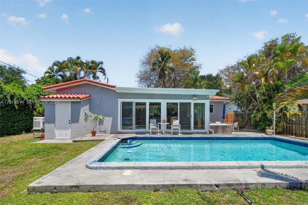 11400 NE 9th Ave , Biscayne Park, FL 33161 Photo
