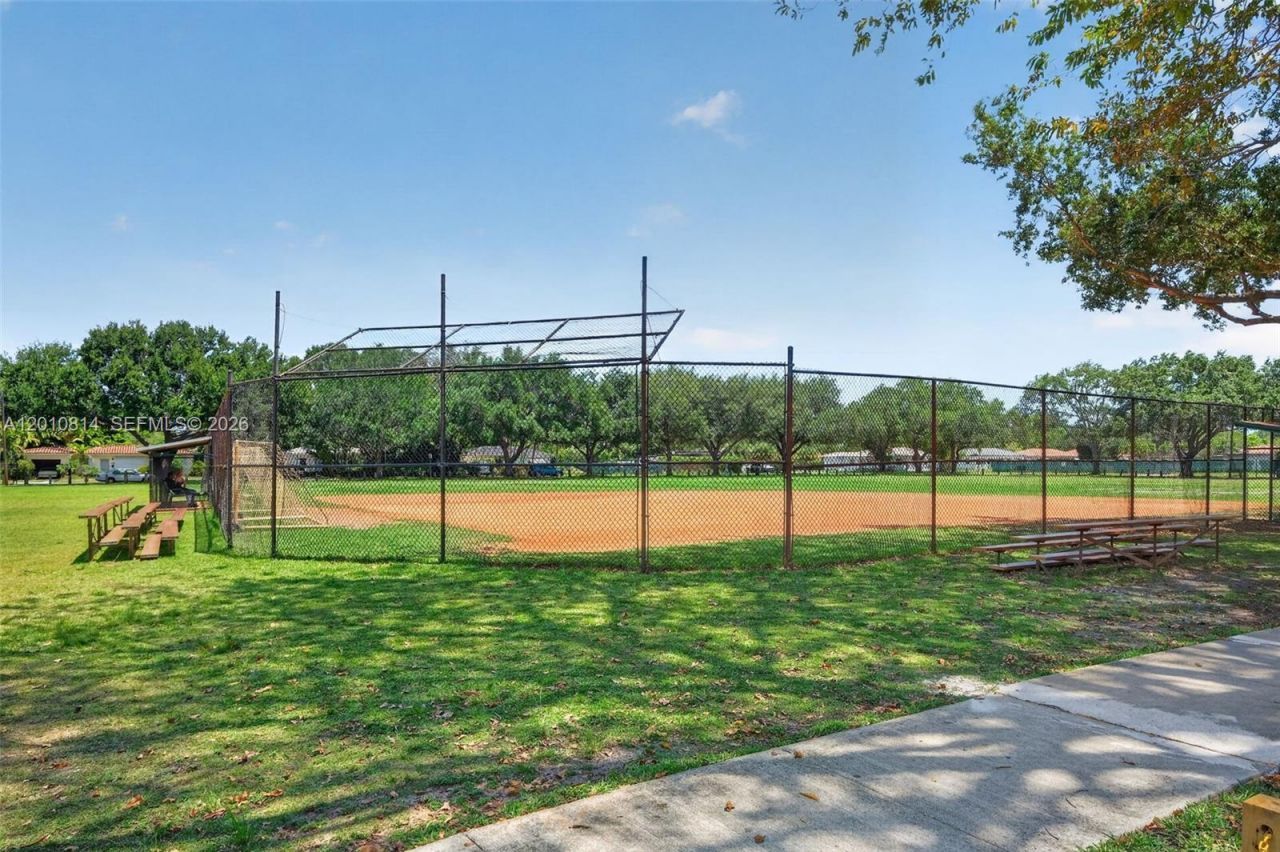 11400 NE 9th Ave , Biscayne Park, FL 33161 Photo