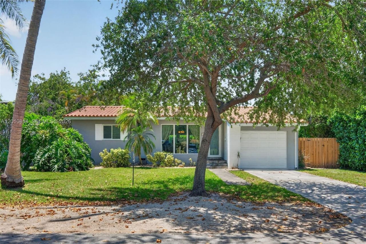 11400 NE 9th Ave , Biscayne Park, FL 33161 Photo