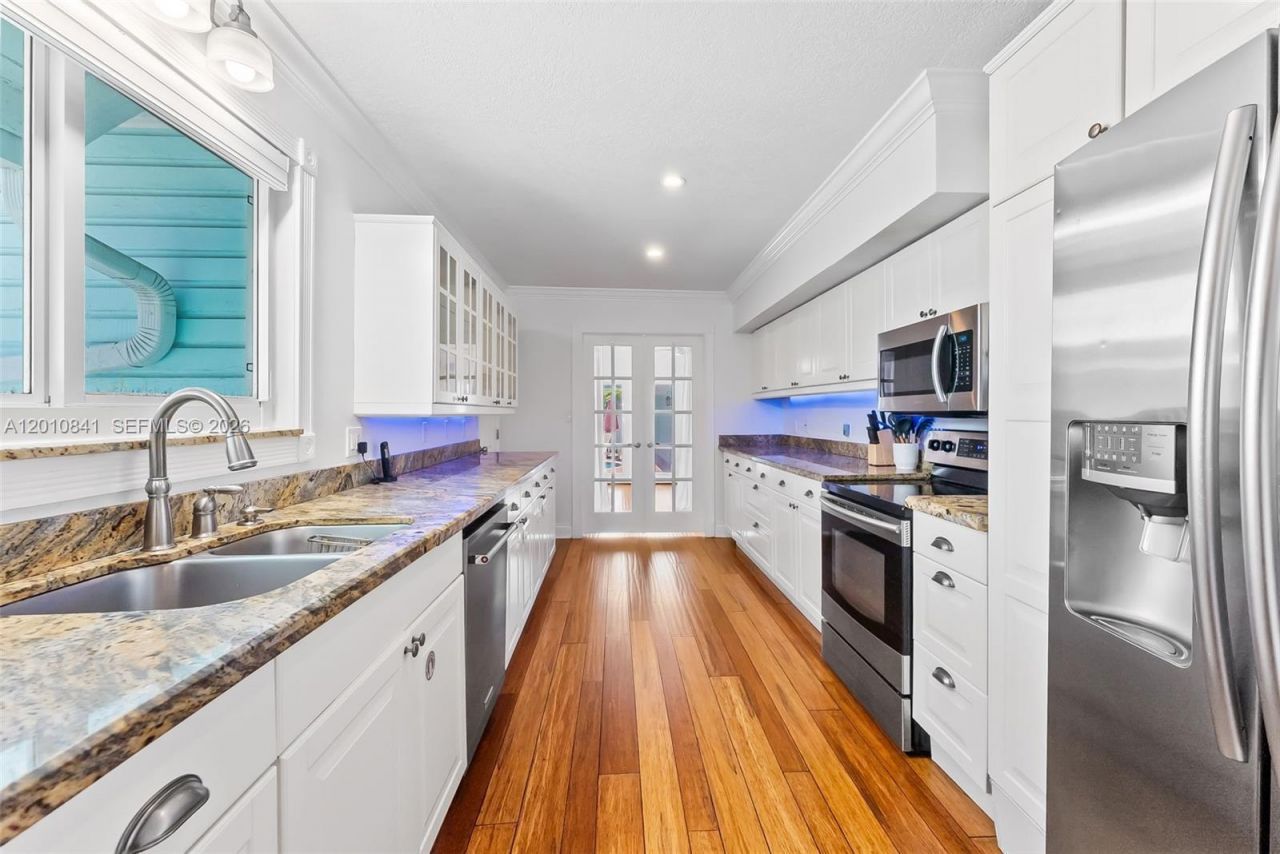 1315 NE 5th Ter , Fort Lauderdale, FL 33304 Photo