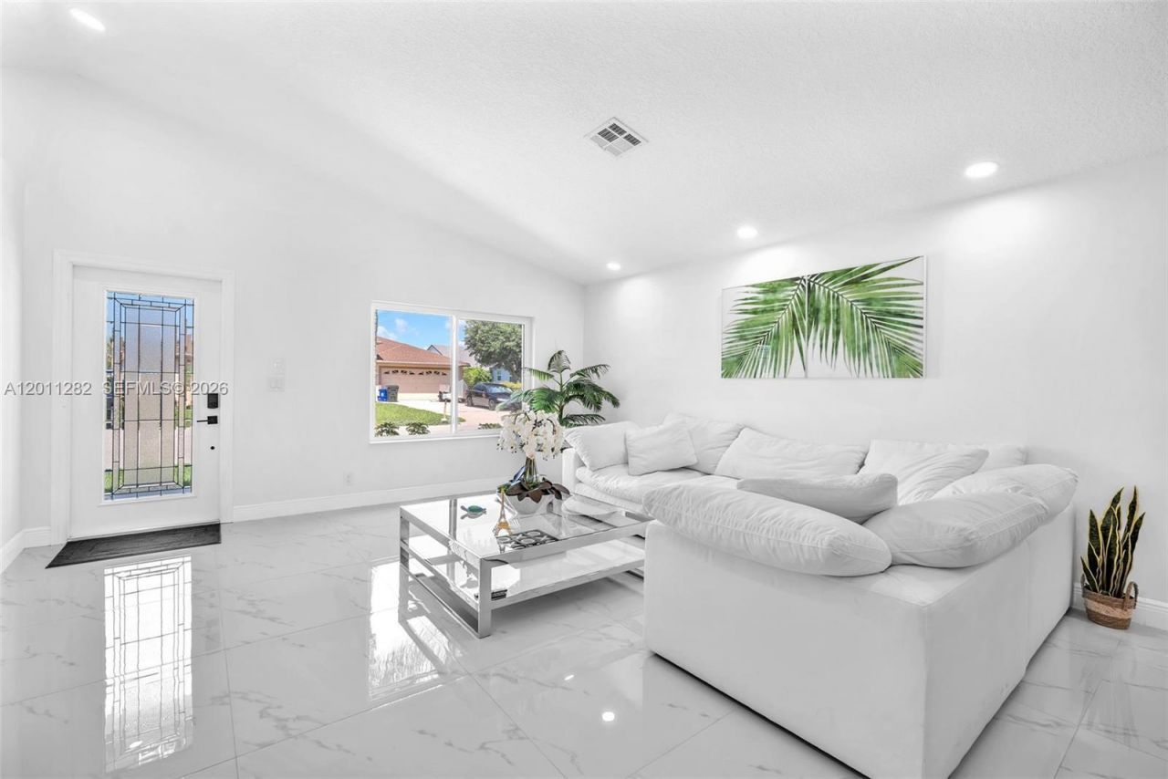 252 Malibu Cir , Unit 252, Greenacres, FL 33413 Photo