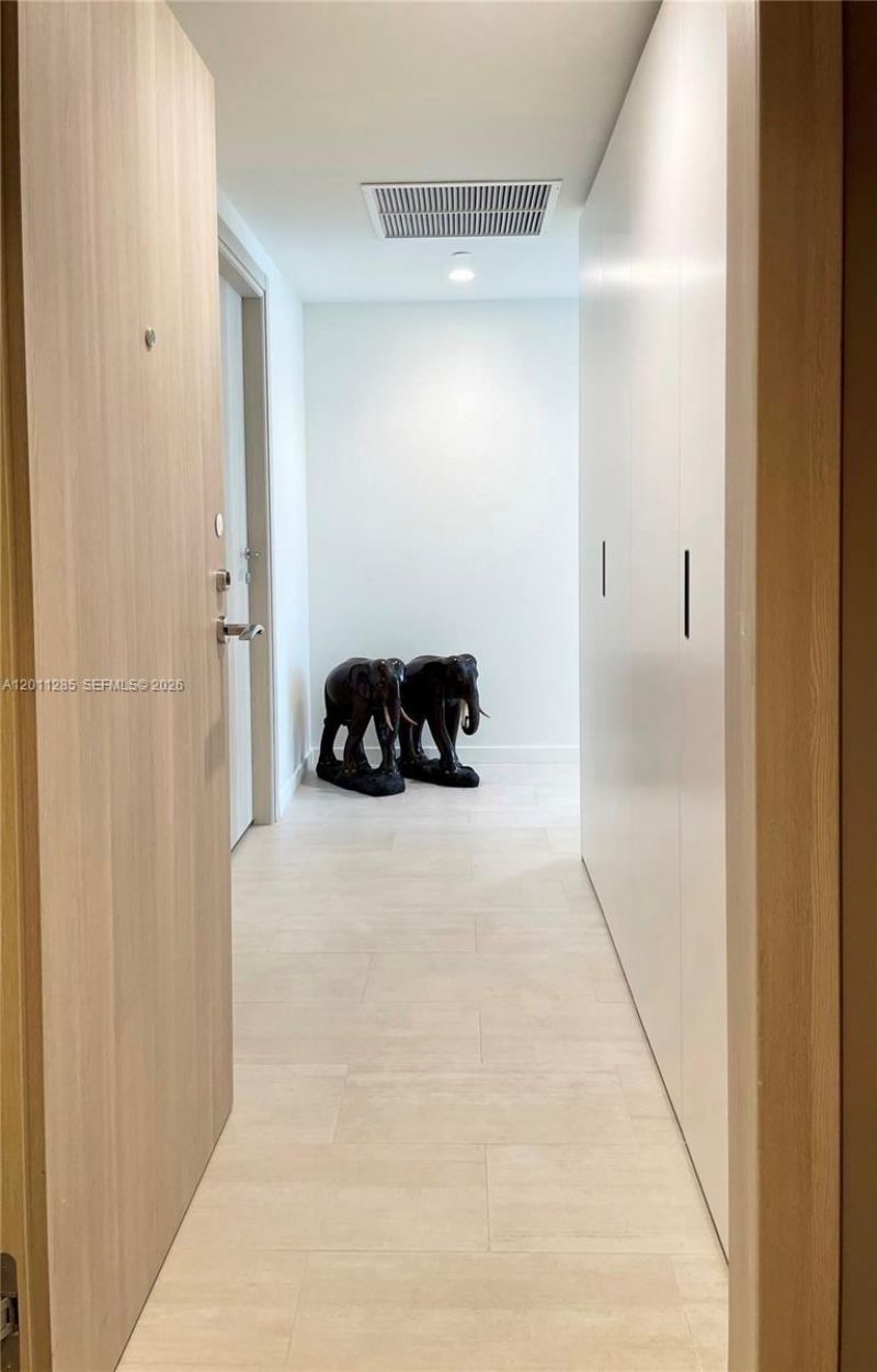 1000 Brickell Plz, Unit 4301, Miami, FL 33131 Photo