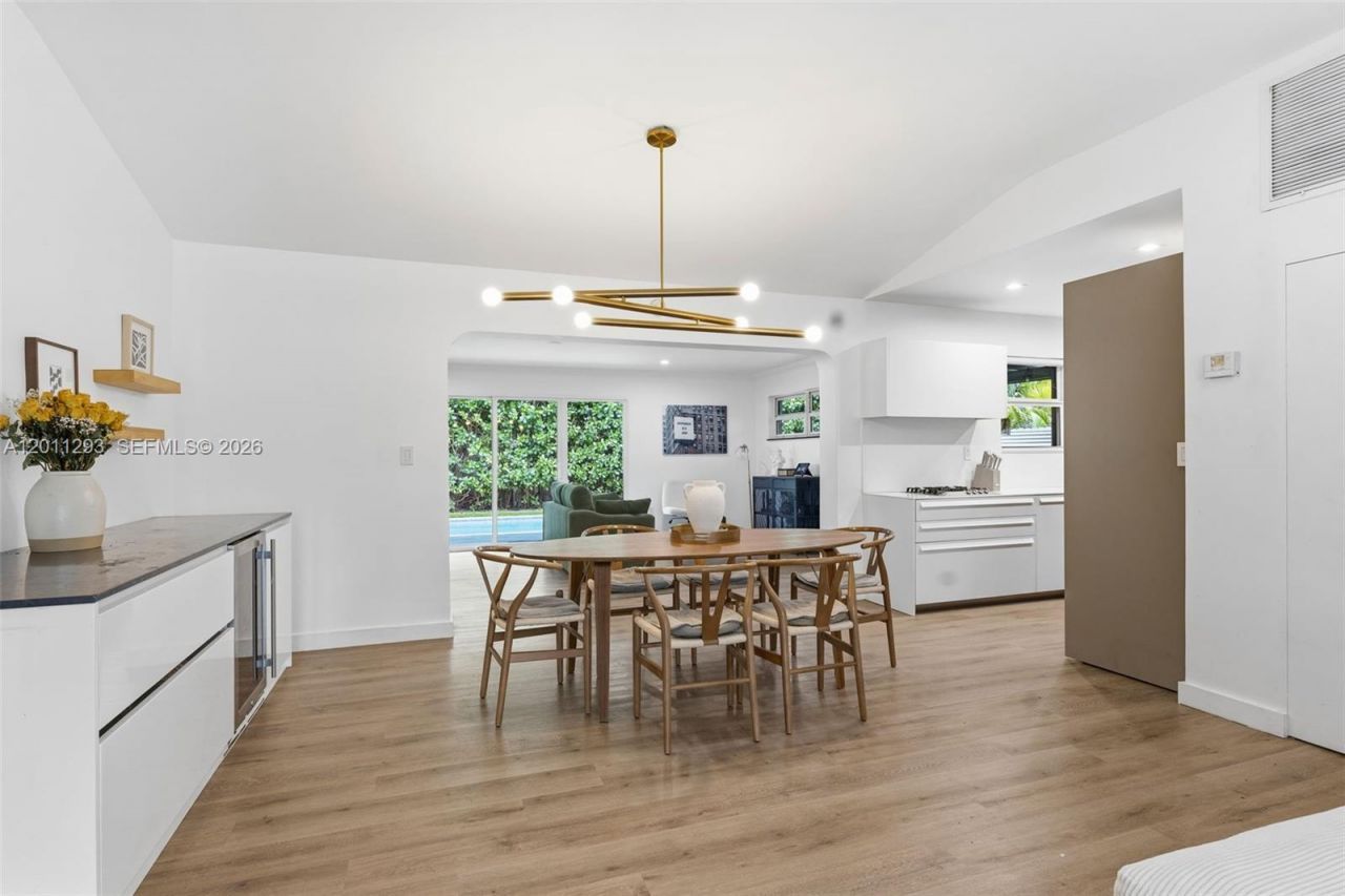 430 NW 88th St, El Portal, FL 33150 Photo