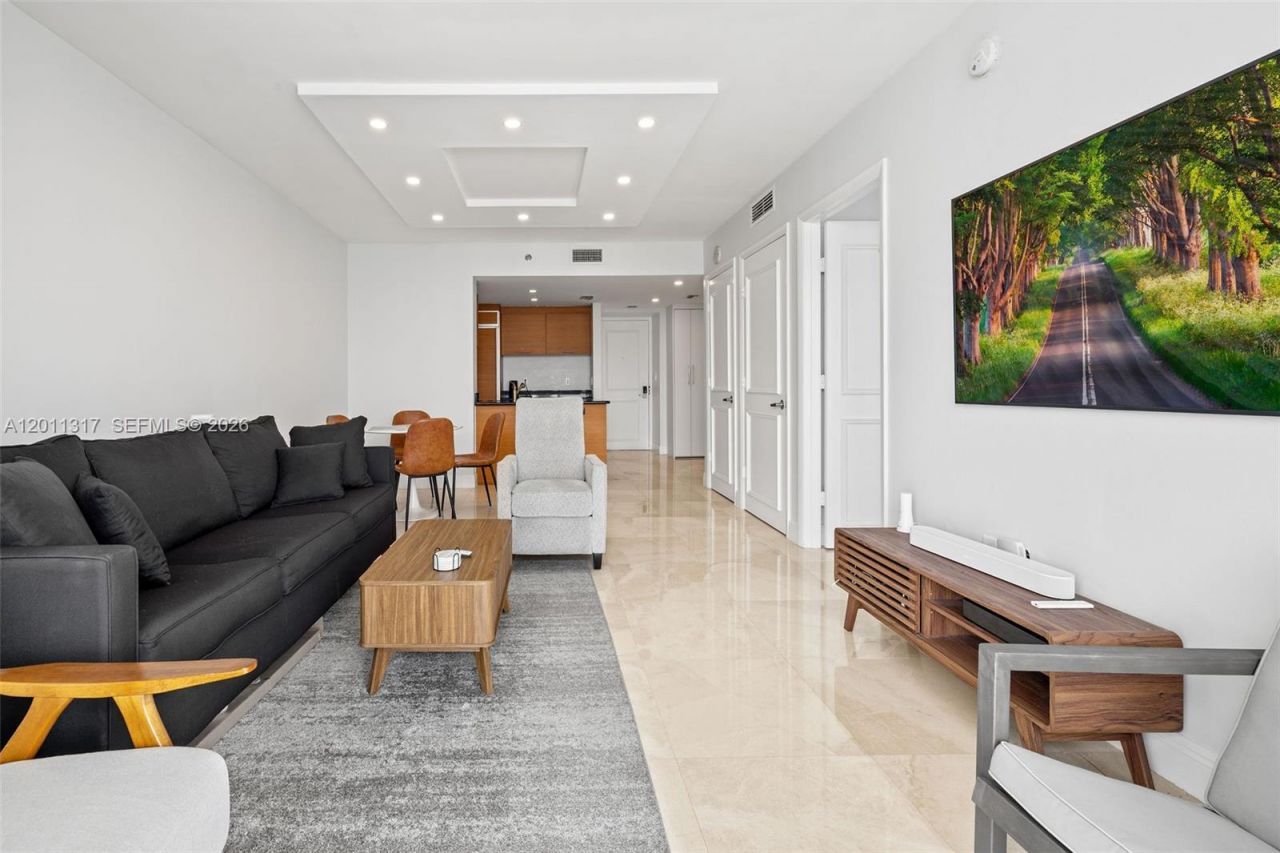 50 Biscayne Blvd, Unit 4405, Miami, FL 33132 Photo
