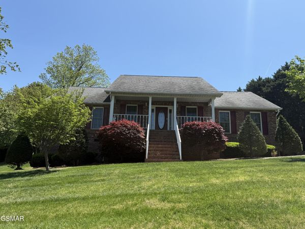 612 Rumble Wood Lane, Seymour, TN 37865