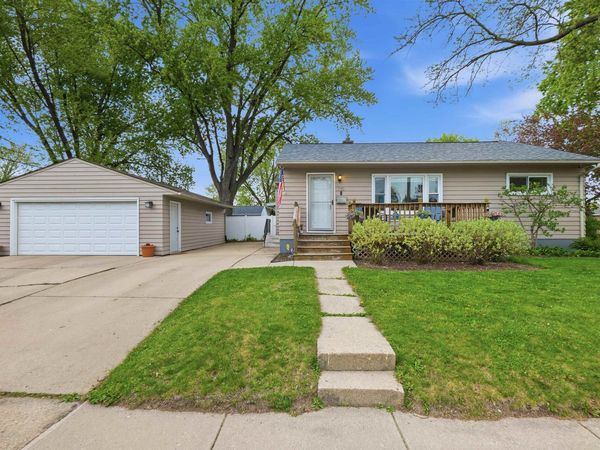 713 Dempsey Road, Madison, WI 53714