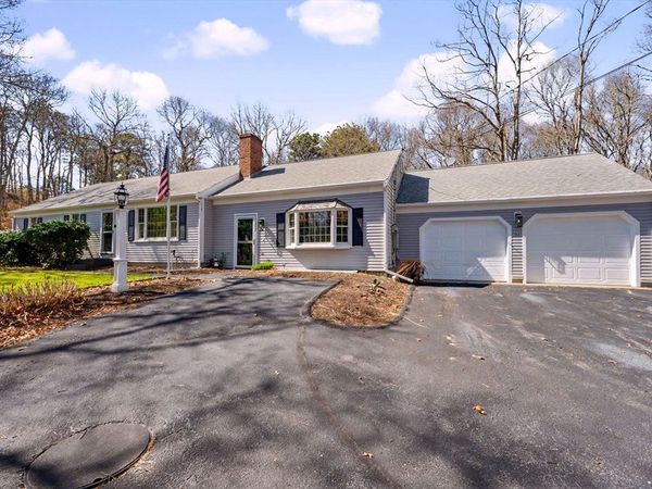 113 Captain Jacs Rd, Barnstable, MA 02632