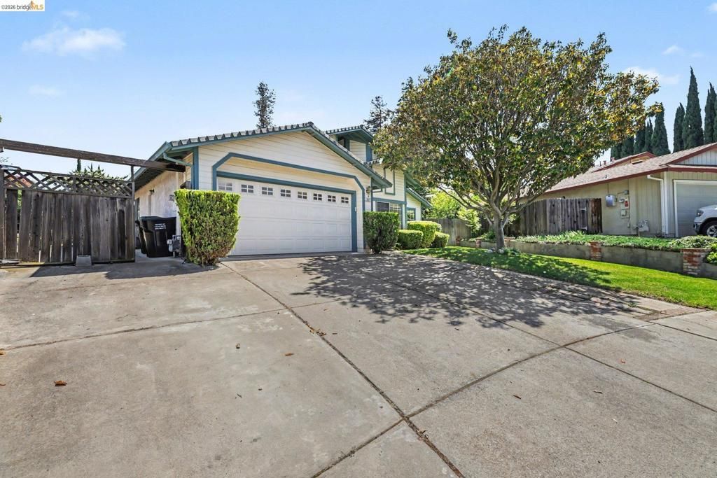 1621 Ponderosa Dr, Oakley, CA 94561 Main Photo