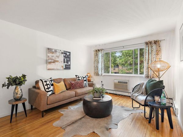 2112 Garfield Avenue, Unit 14, Minneapolis, MN 55405