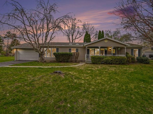 10283 S Arrowhead Drive, Berrien Springs, MI 49103