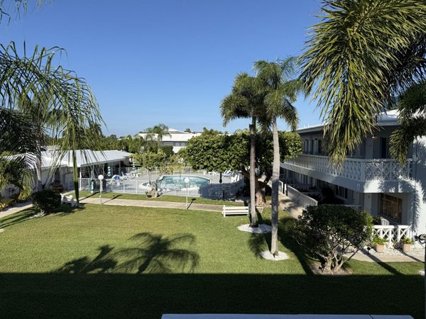2170 NE 51st Court, Unit B5, Fort Lauderdale, FL 33308