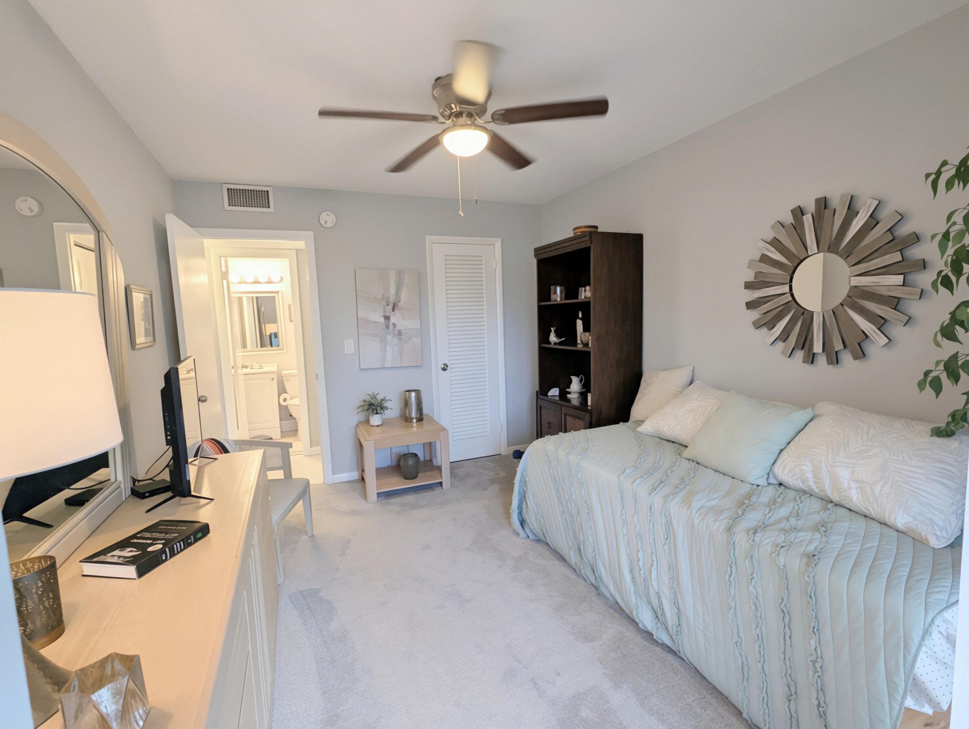 100 Kingswood E, West Palm Beach, FL 33417 Photo