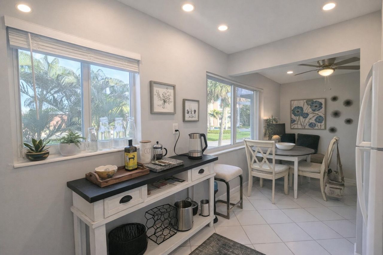 100 Kingswood E, West Palm Beach, FL 33417 Photo