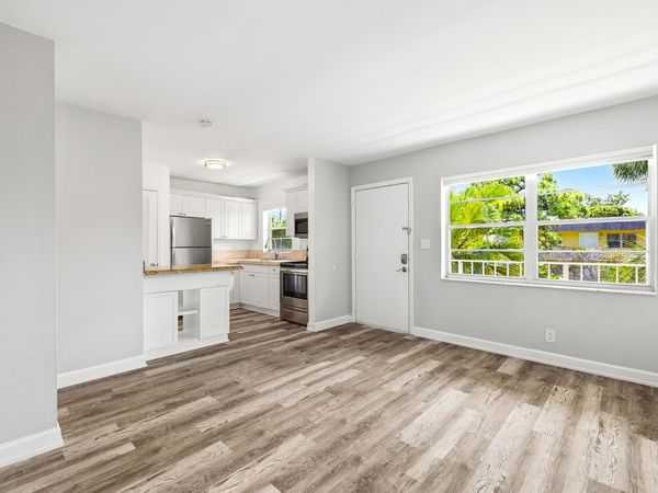 5162 NE 6th Avenue, Unit 317, Oakland Park, FL 33334