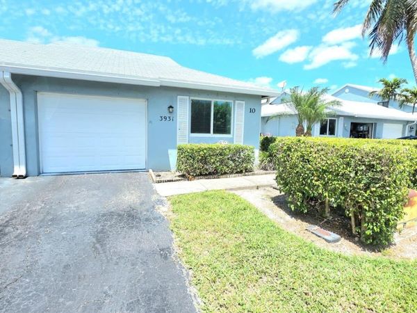 3931 Island Club Circle E, Lake Worth, FL 33462
