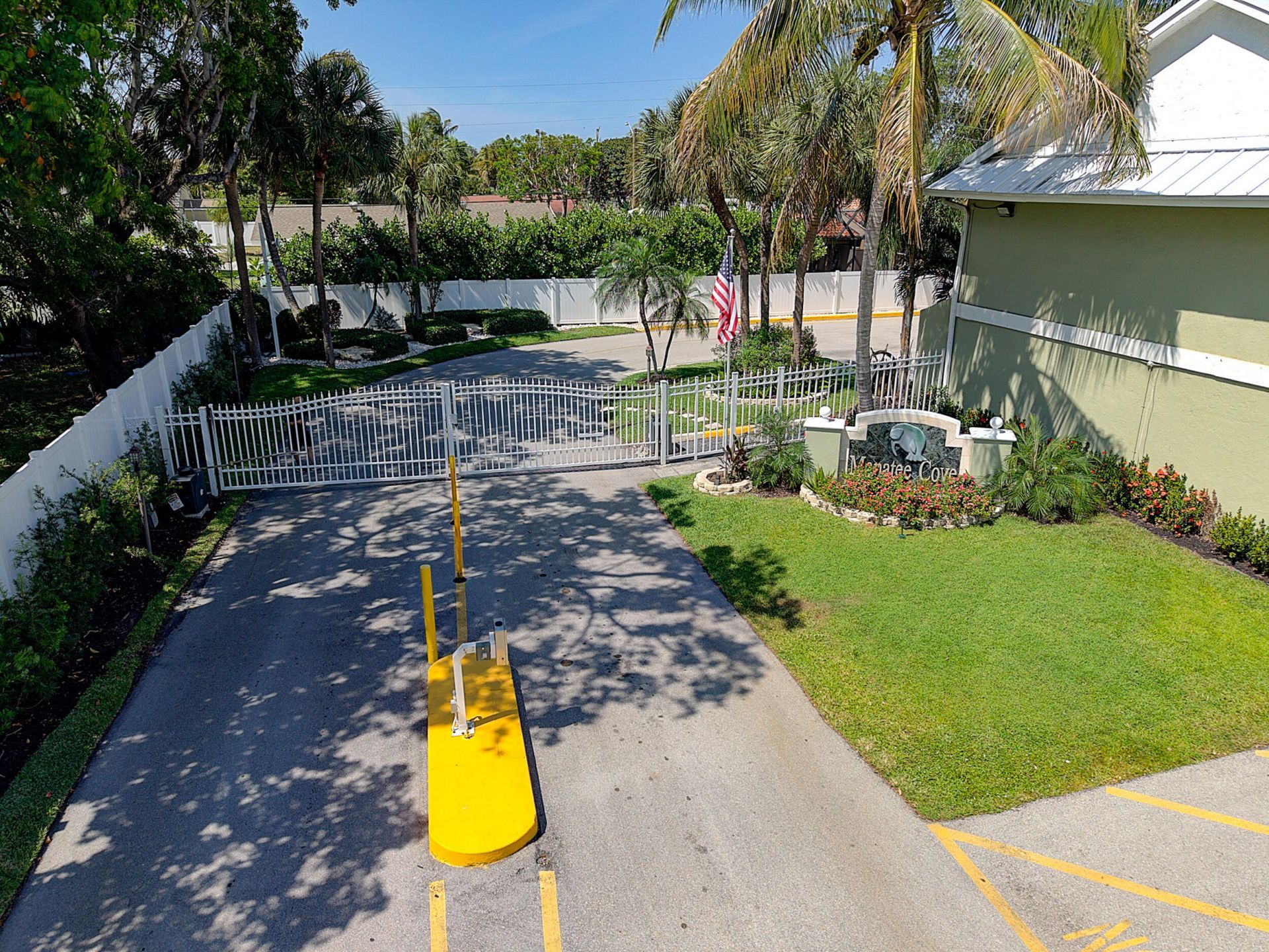 622 Mariners Way, Boynton Beach, FL 33435 Photo