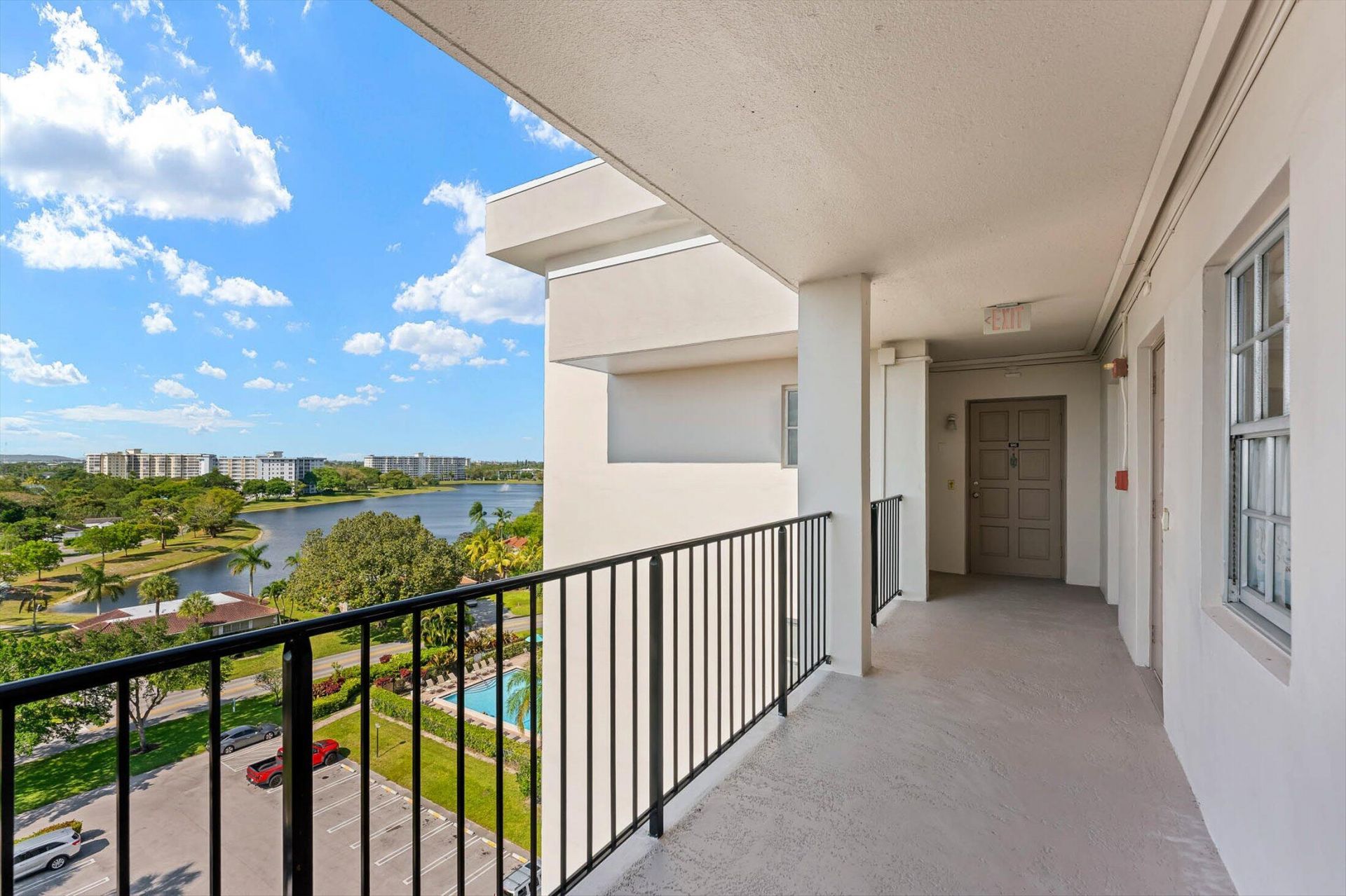 3050 N Palm Aire Drive, Unit 910, Pompano Beach, FL 33069 Photo