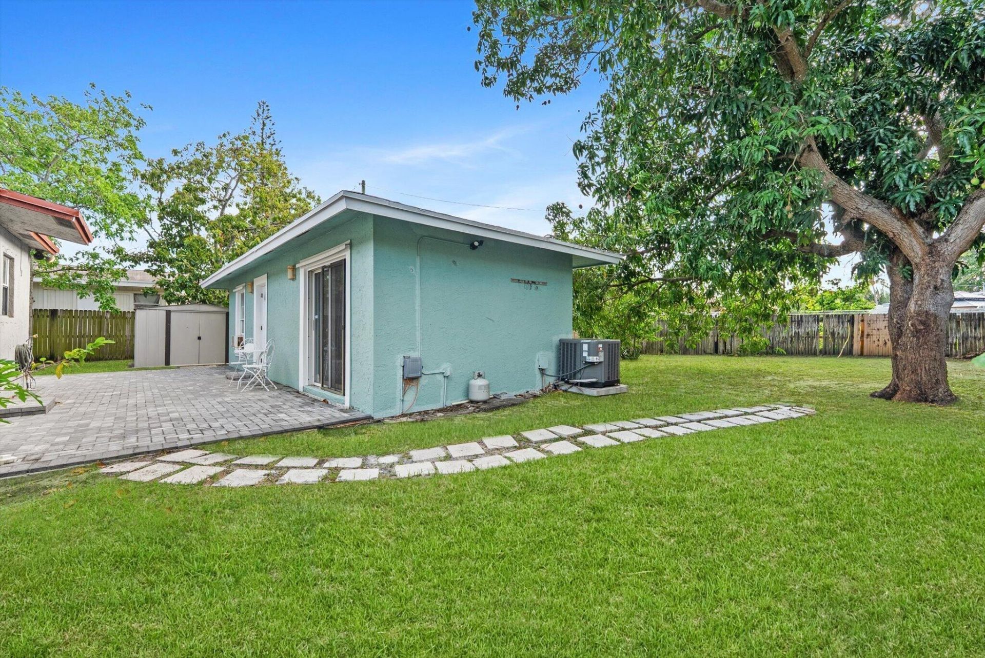 2831 N Seacrest Boulevard, Boynton Beach, FL 33435 Photo