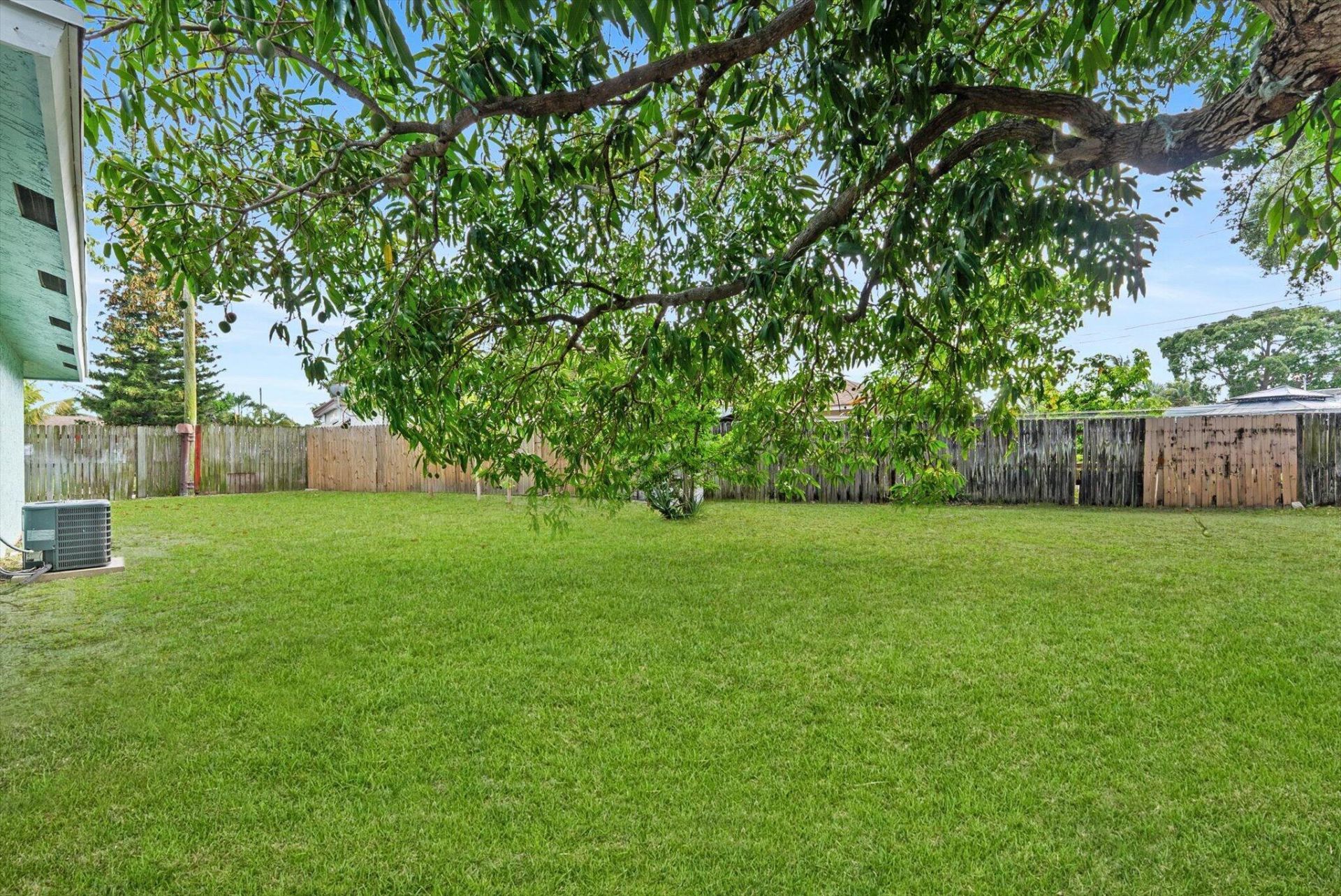 2831 N Seacrest Boulevard, Boynton Beach, FL 33435 Photo