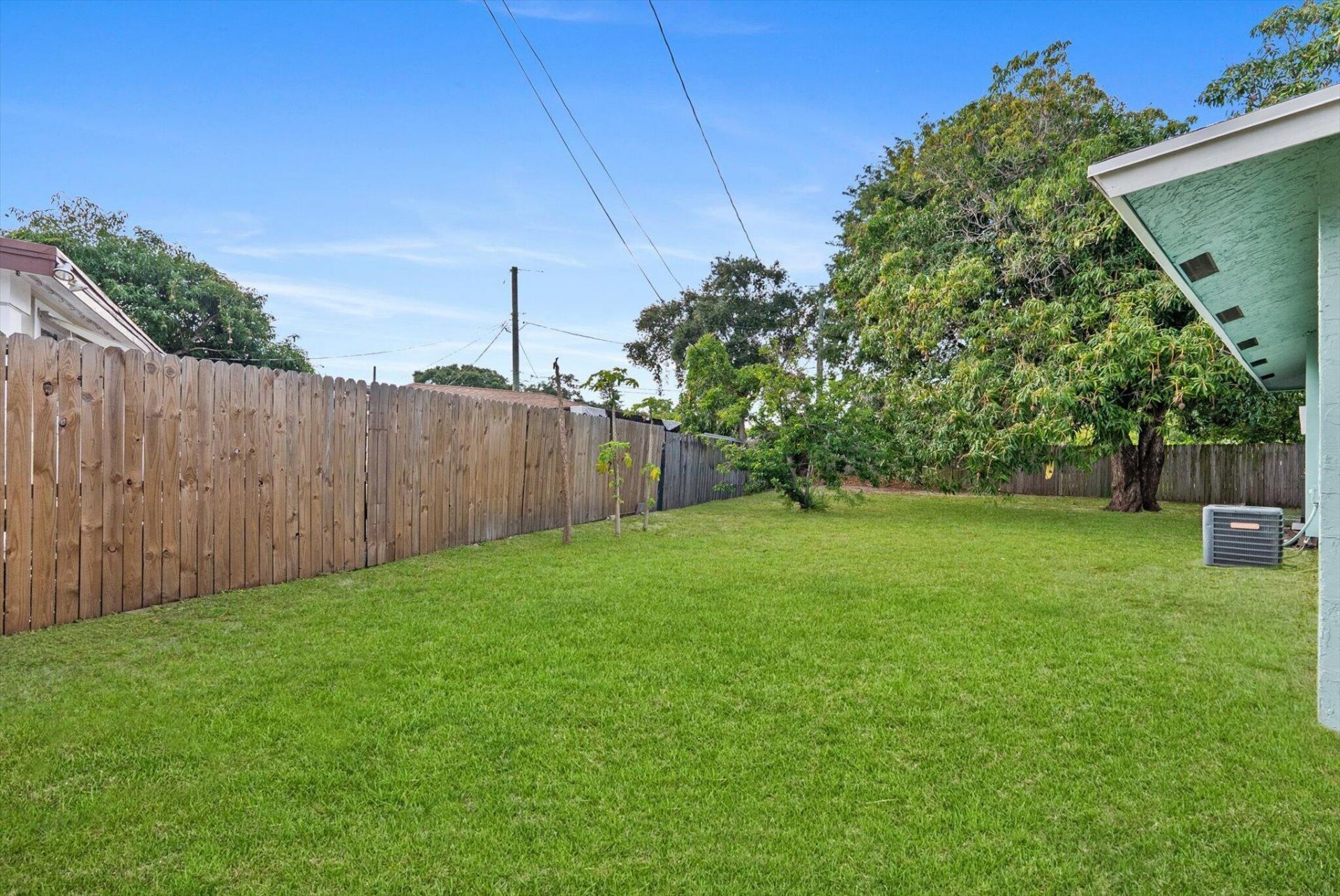 2831 N Seacrest Boulevard, Boynton Beach, FL 33435 Photo