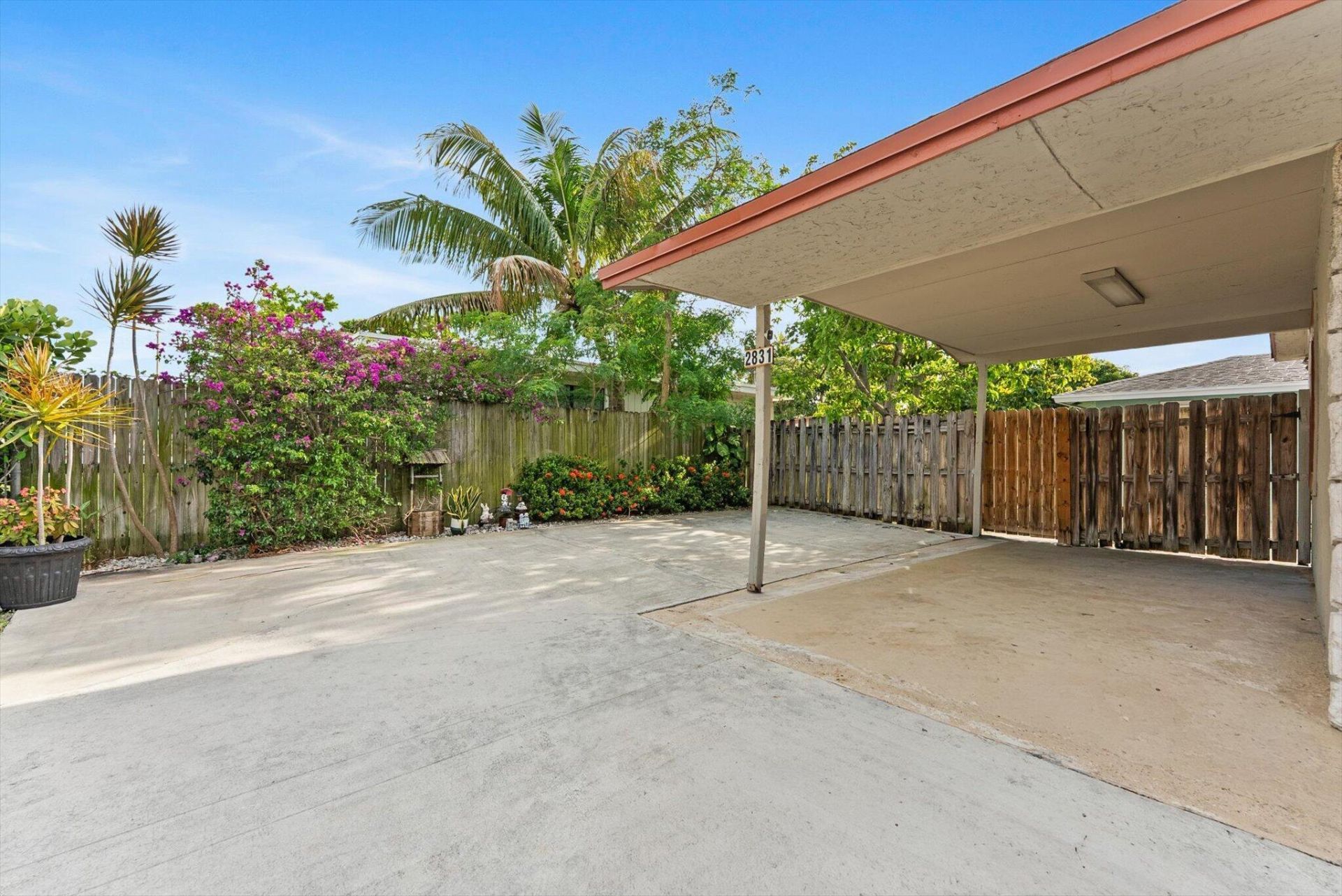 2831 N Seacrest Boulevard, Boynton Beach, FL 33435 Photo