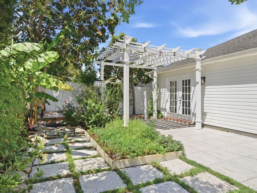 Property Image 43
