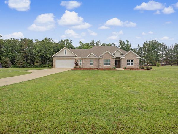 100 Peaceful, Starkville, MS 39759