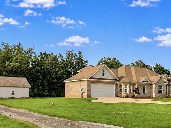 100 Peaceful Lane, Starkville, MS 39759