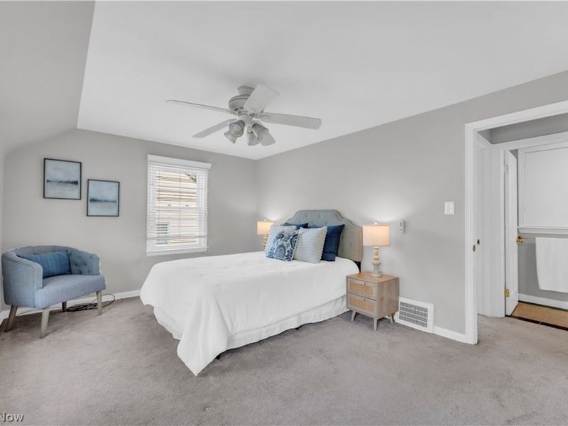 1547 Commodore Road, Lyndhurst, OH 44124 Photo 12