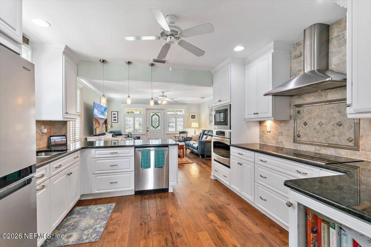 137 35th Avenue S, Jacksonville Beach, FL 32250 Photo