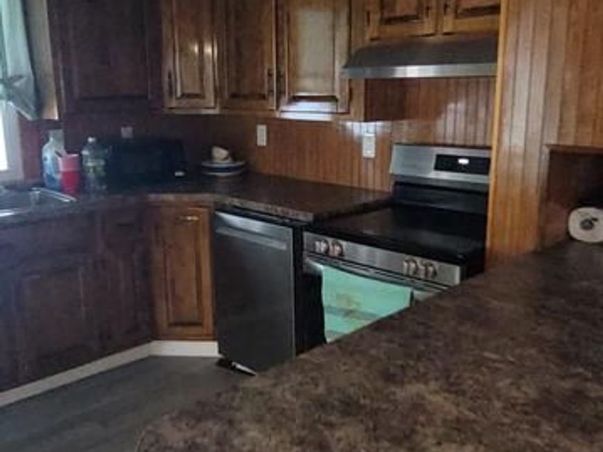 1012 W Willow Street , Coal Township, PA 17866 Main Photo