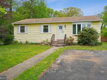 505 FOUNTAIN AVENUE, BURLINGTON, NJ 08016