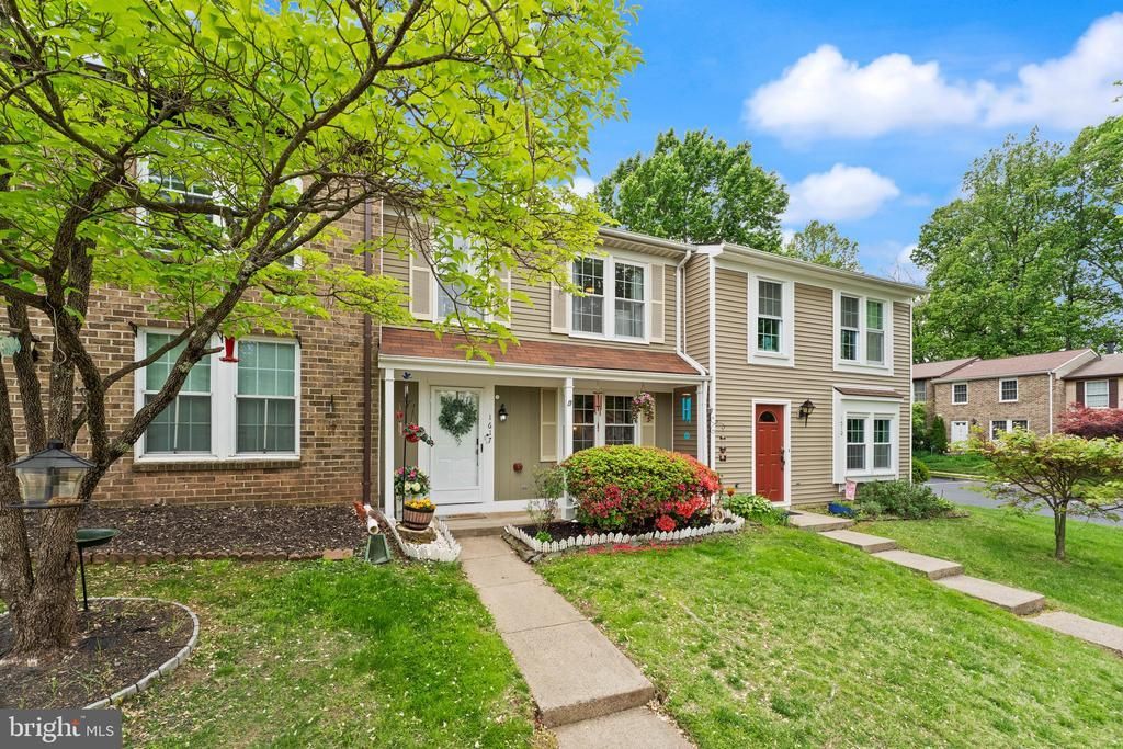 1617 Sierra Woods Drive, Reston, VA 20194 Main Photo