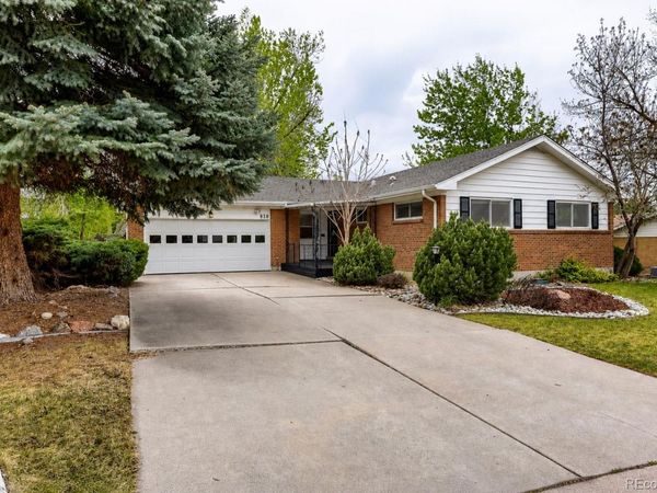 910 E Briarwood Circle, Centennial, CO 80122