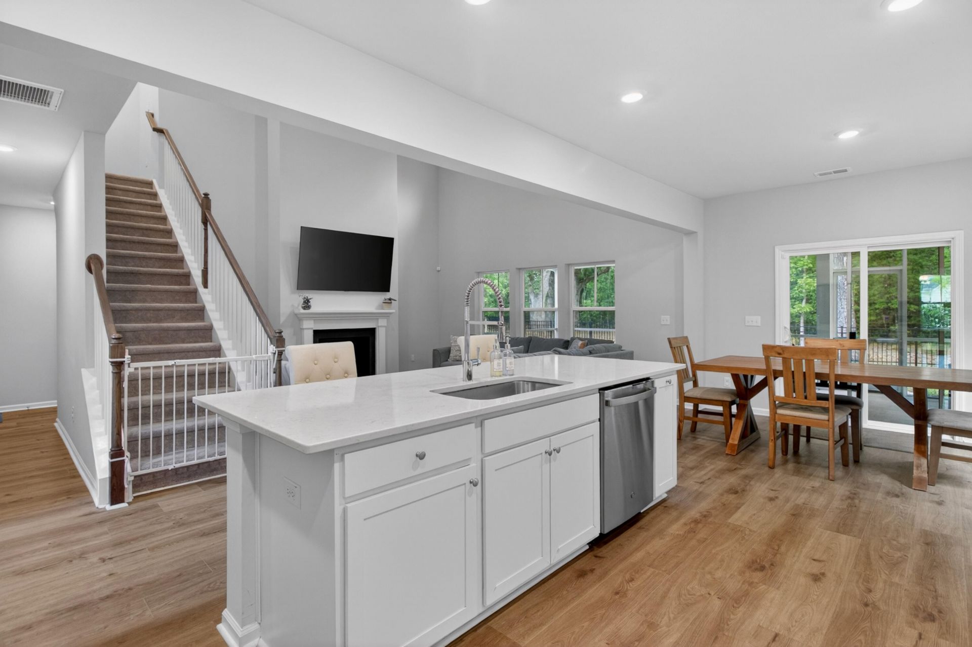 7089 Pumpkinseed Drive Photo 12
