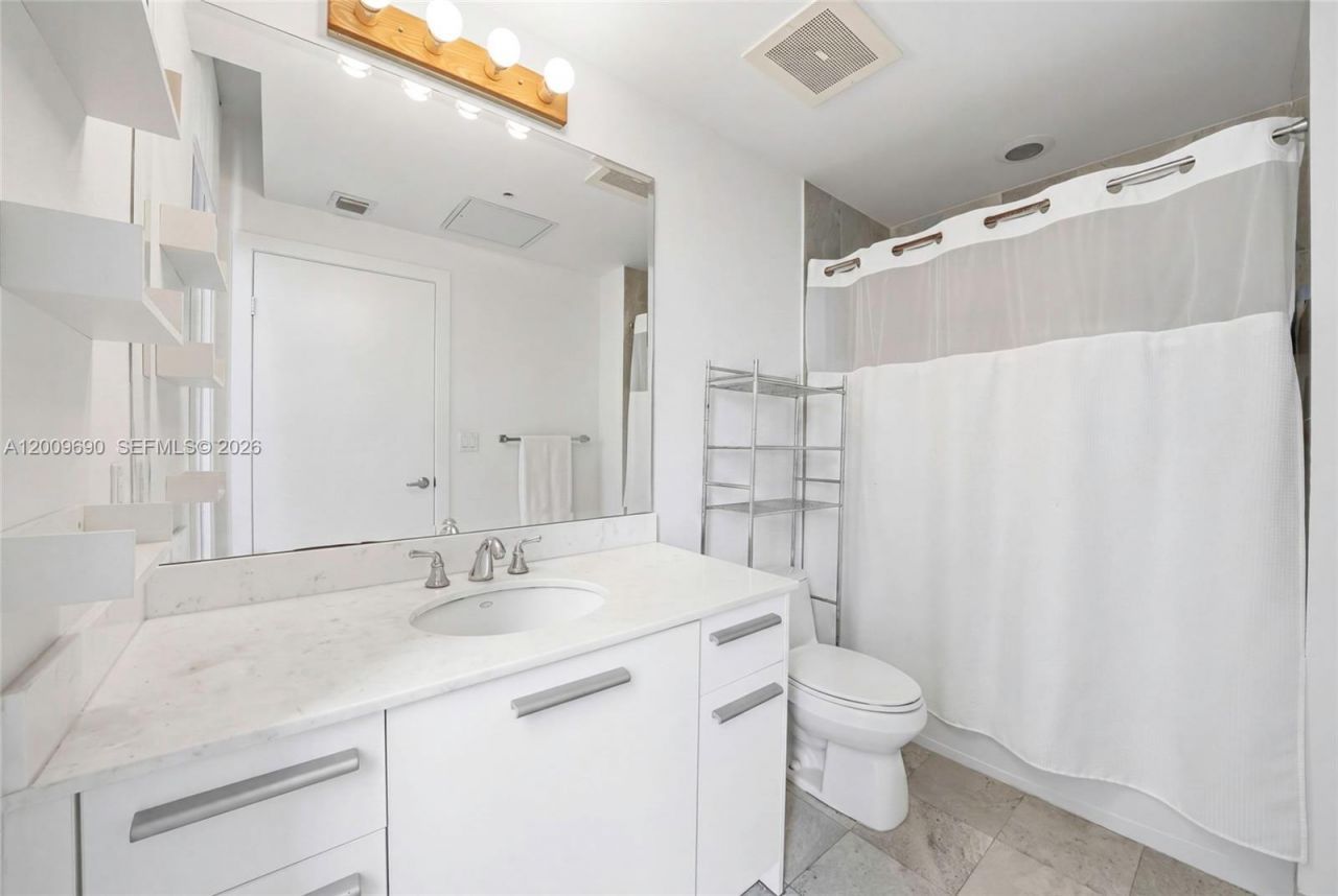 1050 Brickell Ave , Unit 1002, Miami, FL 33131 Photo