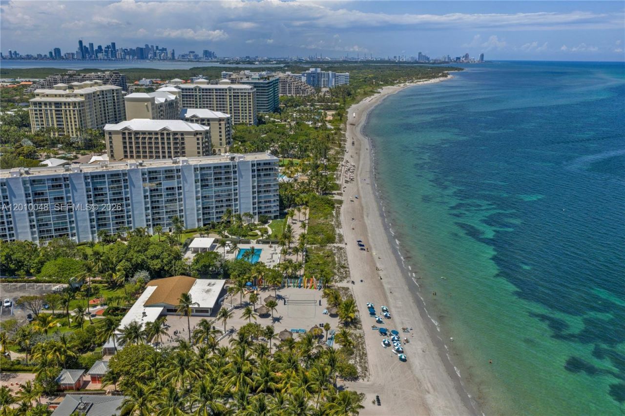 300 Sunrise Dr, Unit 1B, Key Biscayne, FL 33149 Photo
