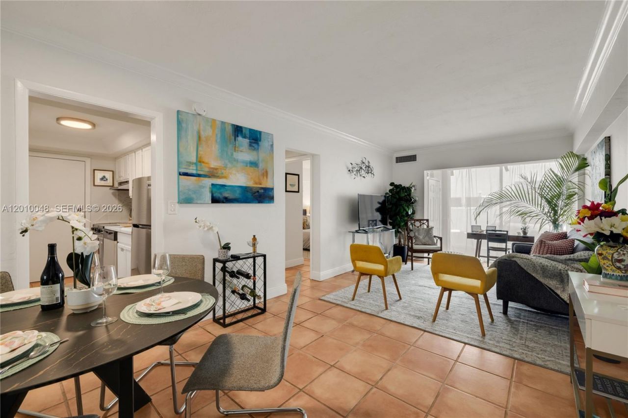 300 Sunrise Dr, Unit 1B, Key Biscayne, FL 33149 Photo