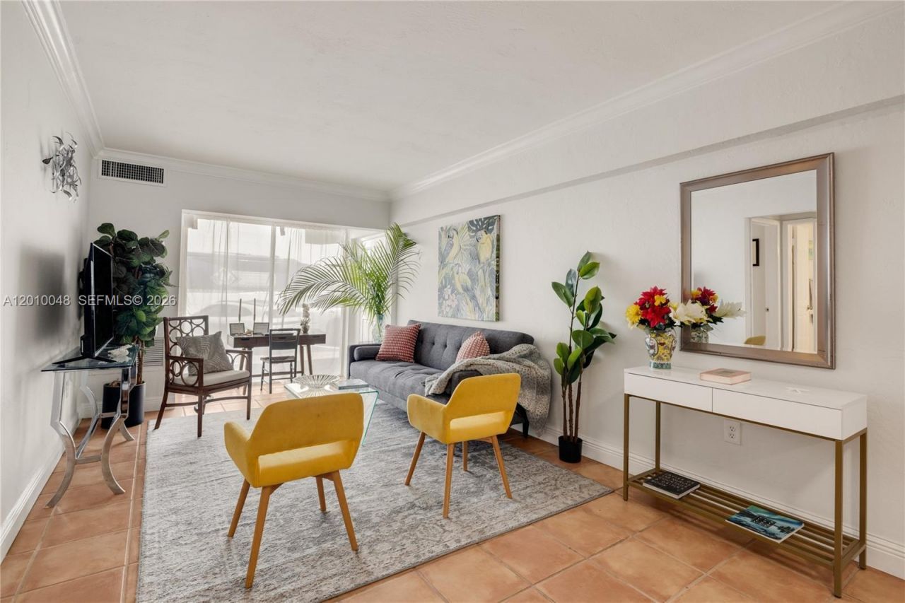300 Sunrise Dr, Unit 1B, Key Biscayne, FL 33149 Photo