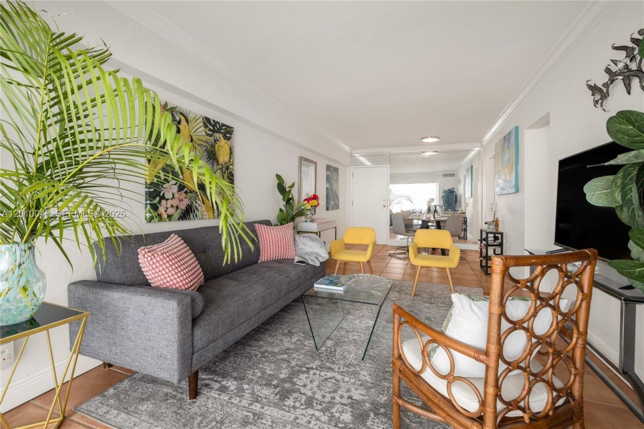 300 Sunrise Dr, Unit 1B, Key Biscayne, FL 33149 Photo