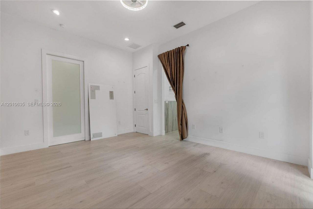 483 SW 147th Ter, Unit 2-48, Pembroke Pines, FL 33027 Photo