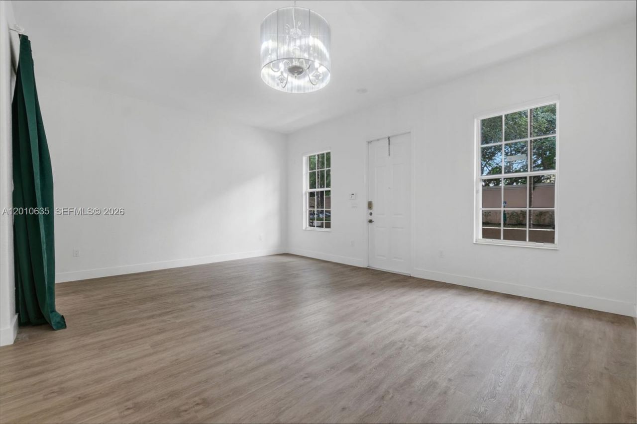 483 SW 147th Ter, Unit 2-48, Pembroke Pines, FL 33027 Photo