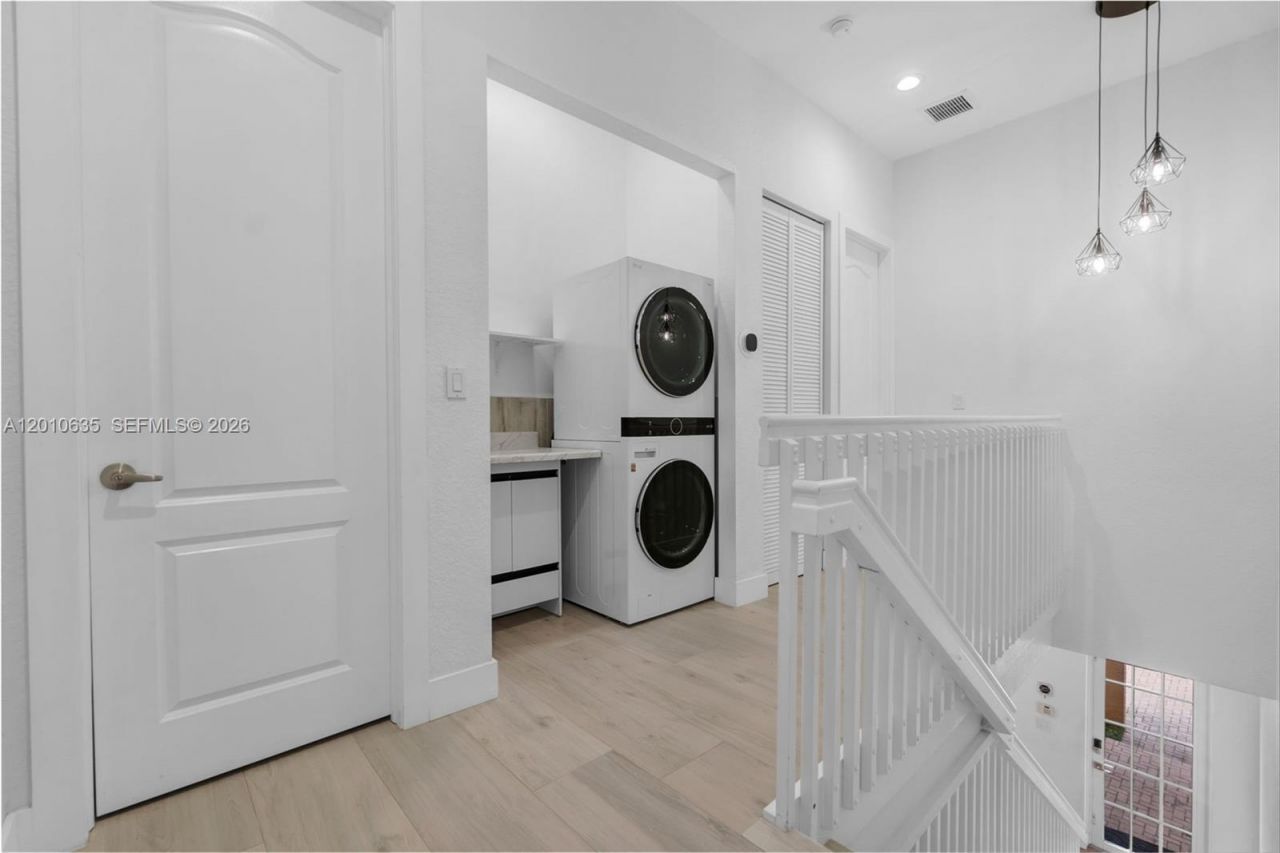 483 SW 147th Ter, Unit 2-48, Pembroke Pines, FL 33027 Photo