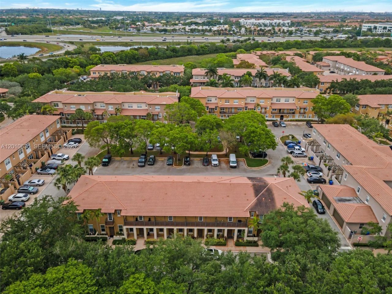 483 SW 147th Ter, Unit 2-48, Pembroke Pines, FL 33027 Photo