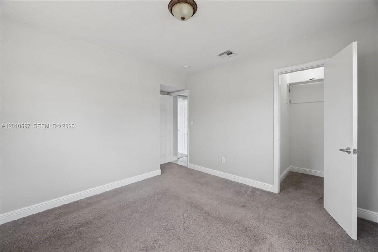 9280 SW 164th St, Palmetto Bay, FL 33157 Photo